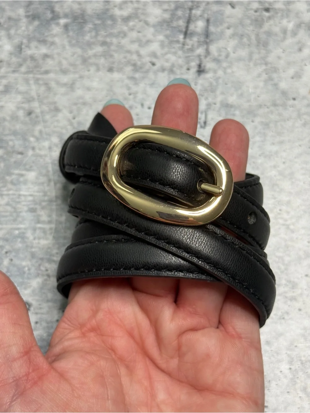 Tuckernuck black oval